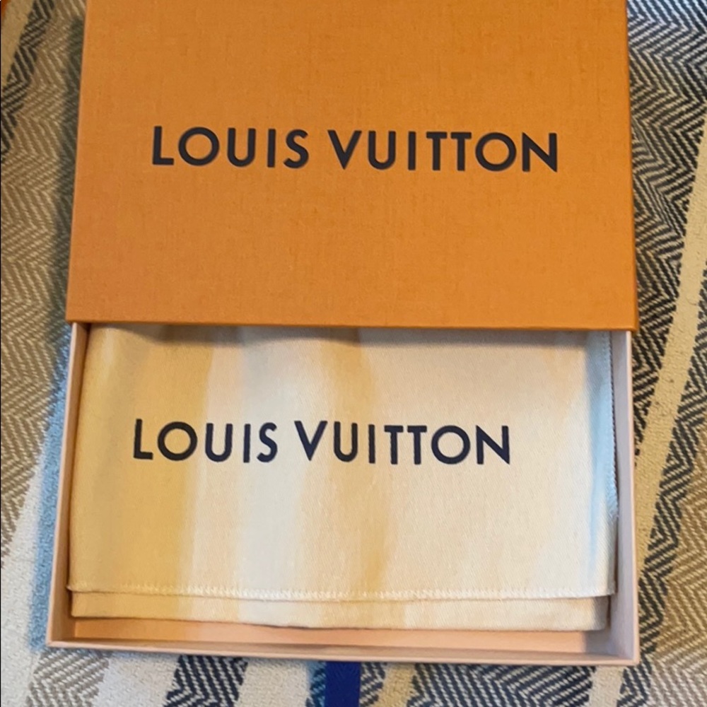 Louis Vuitton box - Picture 3 of 3